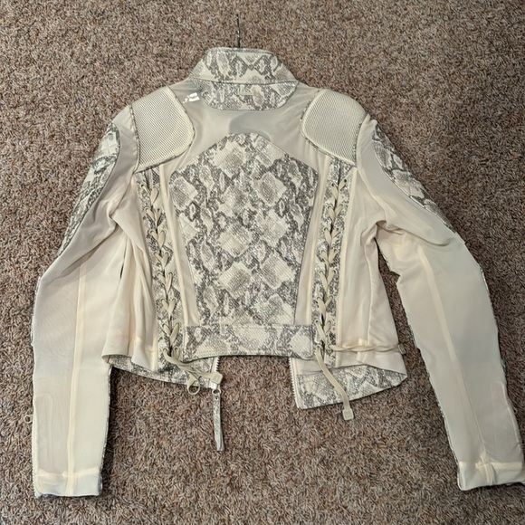 BLANC NOIR SIZE L 100% Leather and Mesh Jacket.  NWOT. - Picture 3 of 5